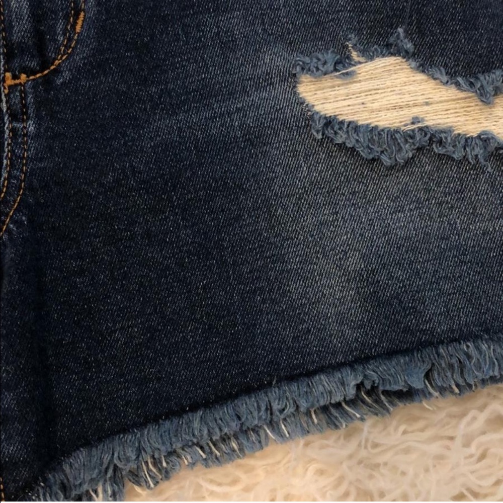 🆕 Joe’s Jeans Distressed Frayed Cut Off Shorts - Picture 8 of 8